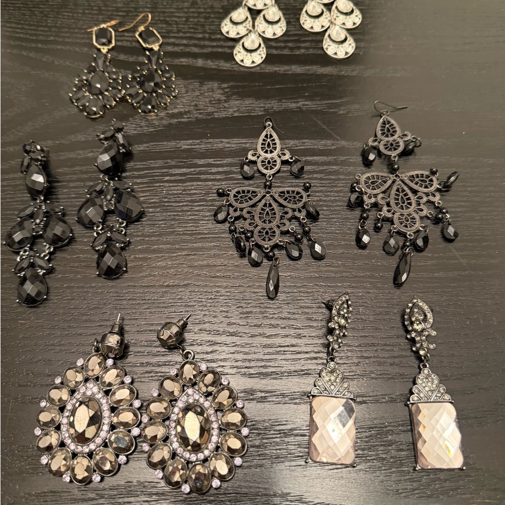 Elegant Black and Silver Earrings Set